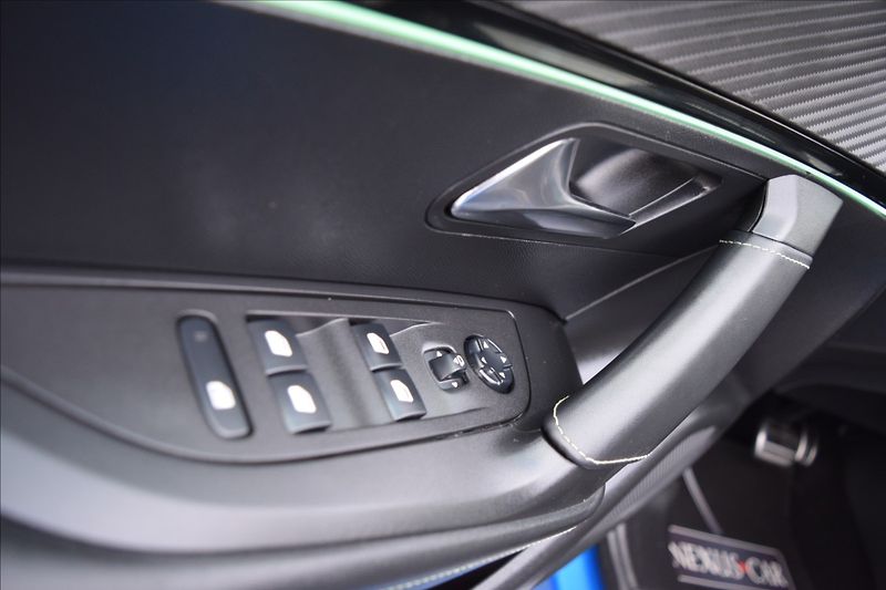 Peugeot 2008 0,0 100KW GT NAVI 360° KAMERA - fotka 28 z 47