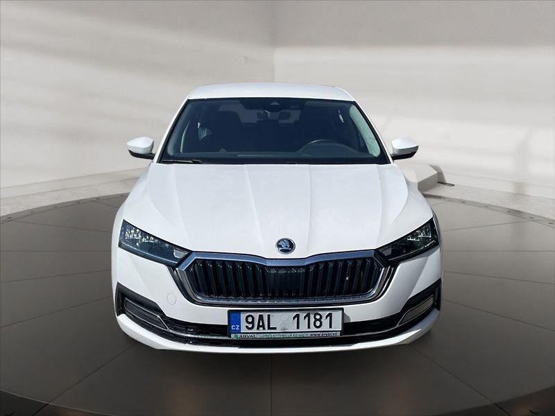 Škoda Octavia 1,5 TSI 110 Style - fotka 2 z 11