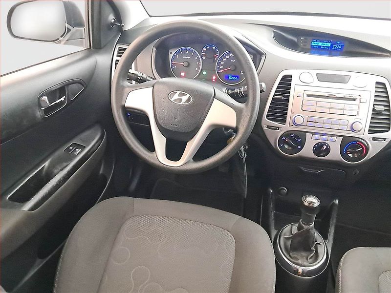 Hyundai i20 (2012) 1.2 - fotka 7 z 14