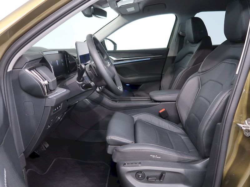 Škoda Kodiaq (2025) EXCLUSIVE 2.0TDI 142KW 4x4 DSG - fotka 13 z 46