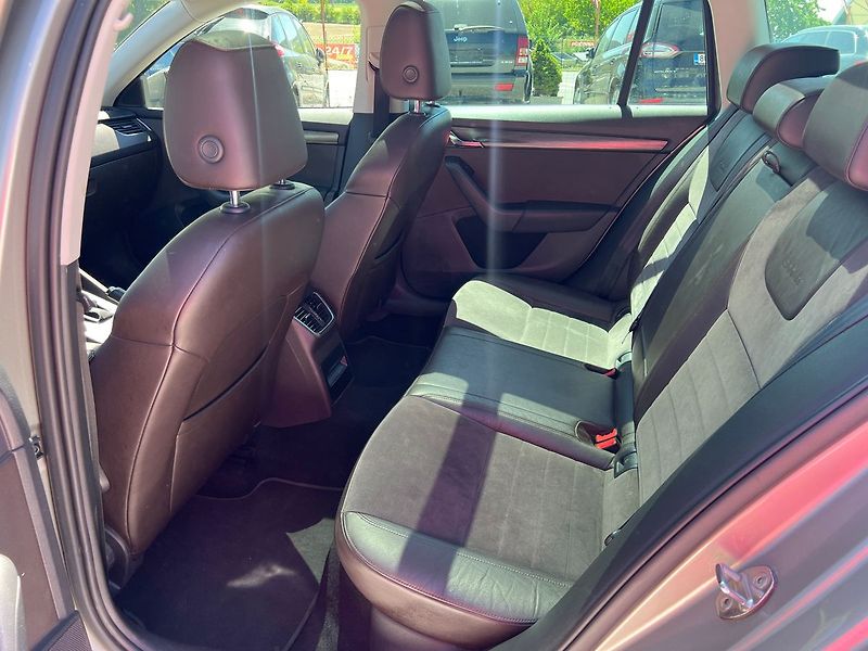 Škoda Octavia 2.0 TDi - fotka 7 z 16