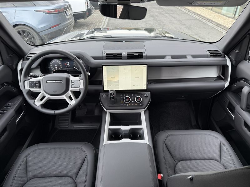 Land Rover Defender (2026) 3,0 110 S D200 - fotka 23 z 29