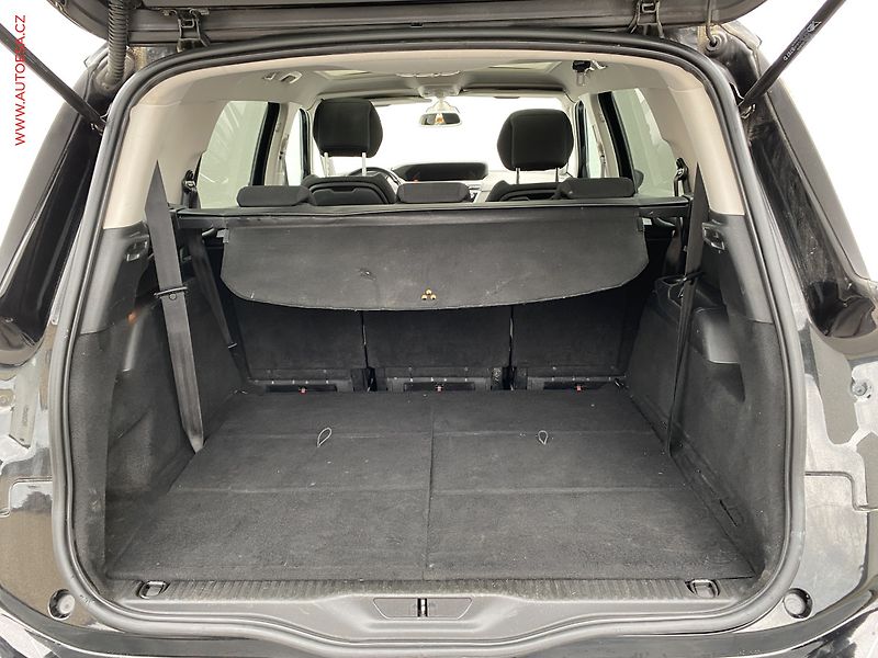 Citroën Grand C4 SpaceTourer (2020) 1.5 HDi, Shine, AT, panor - fotka 7 z 20