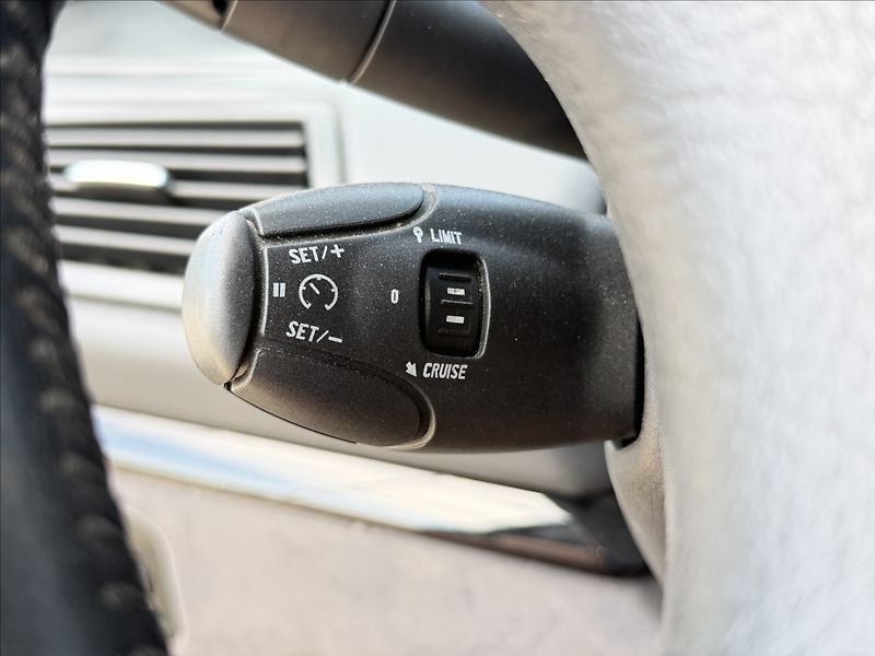 Citroën C8 2,0 HDI 100kW XENONY,TAŽNÉ - fotka 16 z 27