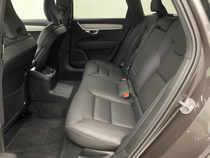 Volvo V90 T6 AWD RECHARGE DARK PLUS AUT - fotka 5 z 61