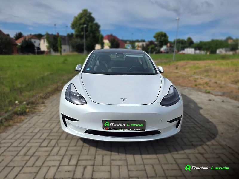 Tesla Model 3 (2021) SR+ Facelift, Tažné, DPH - fotka 4 z 16