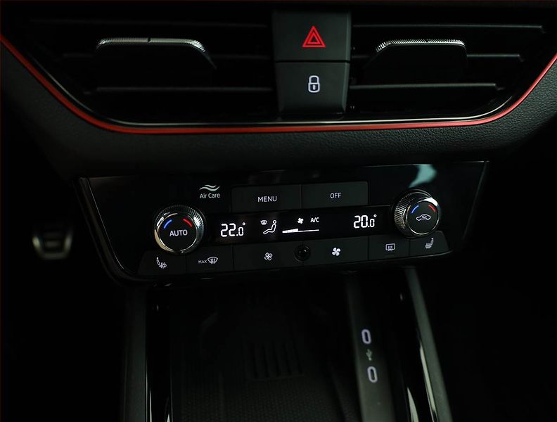 Škoda Kamiq (2025) 1.0 TSI, Drive - fotka 10 z 21