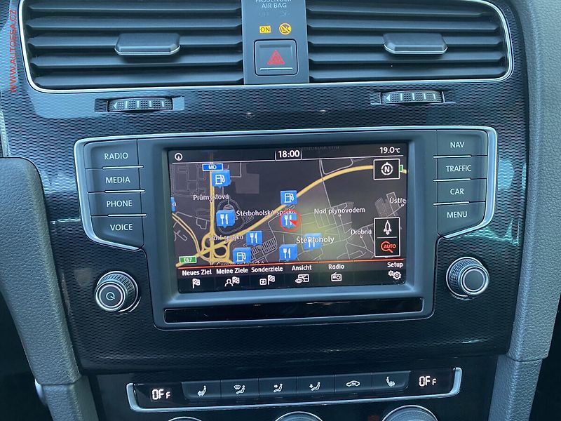 Volkswagen Golf (2016) 2.0 TSi, GTi, bixen - fotka 16 z 17