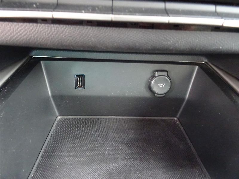 Citroën C5 Aircross 1,2 PT 96 kW, FEEL ,Led, Navi - fotka 32 z 39