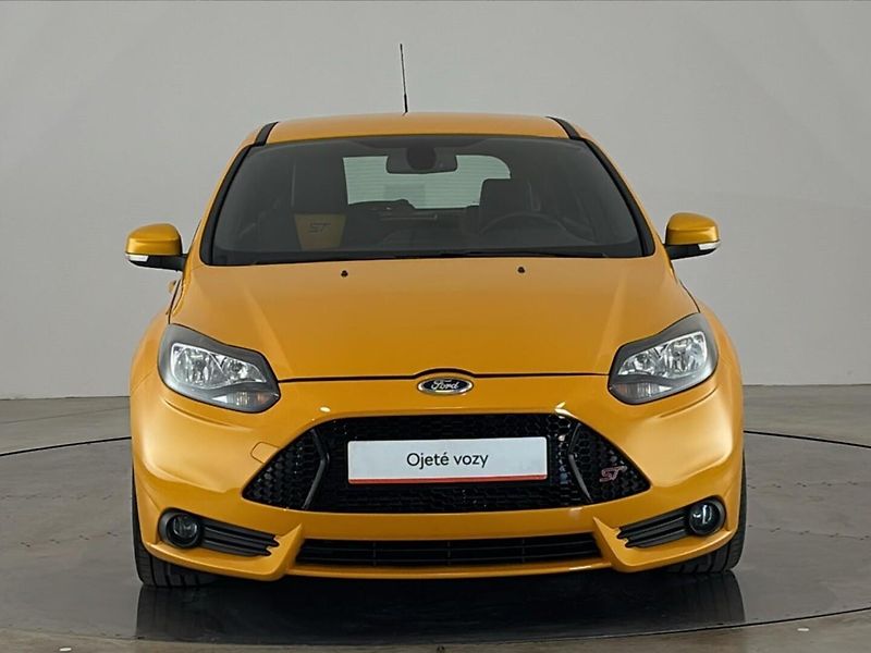 Ford Focus ST - fotka 4 z 25