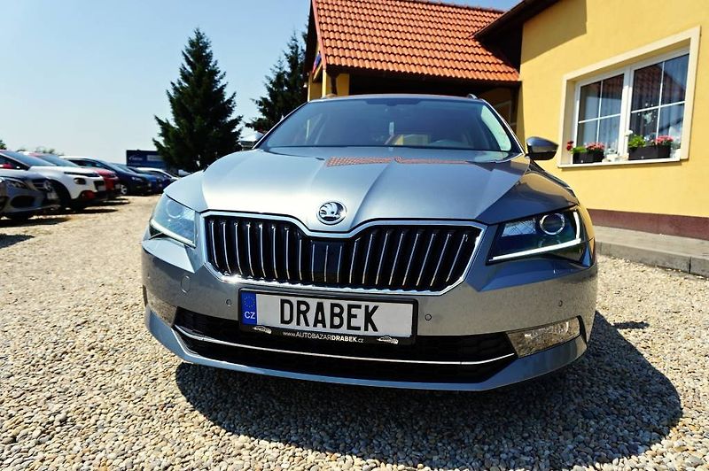 Škoda Superb (2017) L&K 2,0 TDI 140 kW - fotka 10 z 62