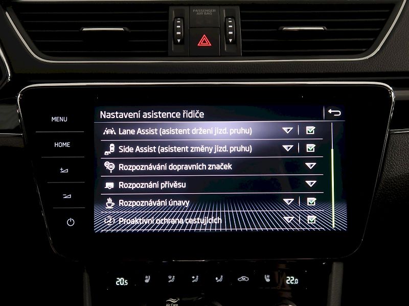 Škoda Superb (2023) LAURIN&KLEMENT 2.0TSI 206KW 4x - fotka 31 z 47