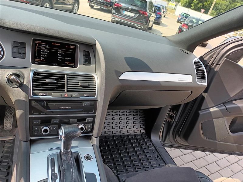 Audi Q7 3,0 TDI,150KW,ČR,S-LINE,TAŽNÉ, - fotka 13 z 41