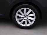 Škoda Superb 2,0 TDI 140kW DSG Style LED - náhled 27