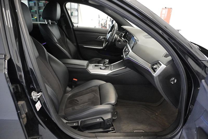 BMW Řada 3 (2020) 320D  2,0 M-SPORT XDRIVE AUT. - fotka 29 z 31
