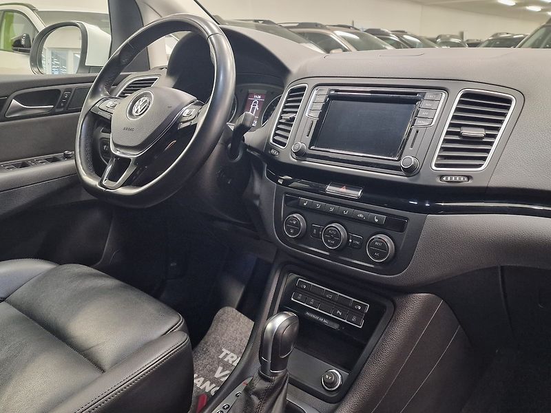 Volkswagen Sharan (2020) 130kW 4M GT DSG 2020 | Záruka - fotka 38 z 73