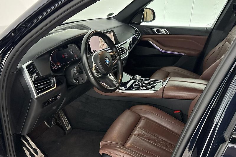 BMW X5 xDrive40d - fotka 6 z 13