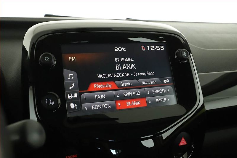 Toyota Aygo (2016) 1.0 VVT-i, Navi, Tempomat - fotka 11 z 13