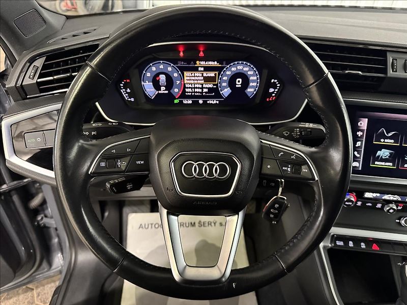Audi Q3 45TFSI Quattro Pano - fotka 17 z 41