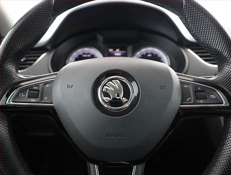 Škoda Octavia (2017) Style 2.0 TDI, Serv.kniha - fotka 8 z 18