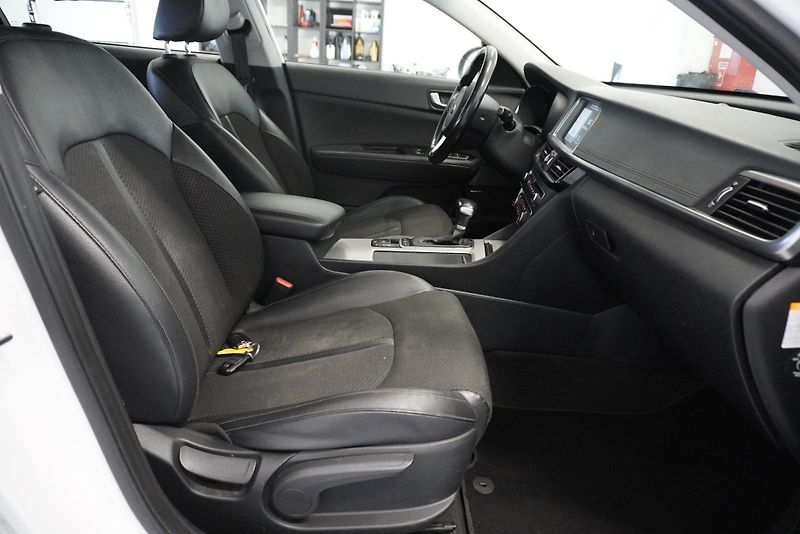 Kia Optima  SW 2,0 GDI PHEV AUT, - fotka 30 z 35