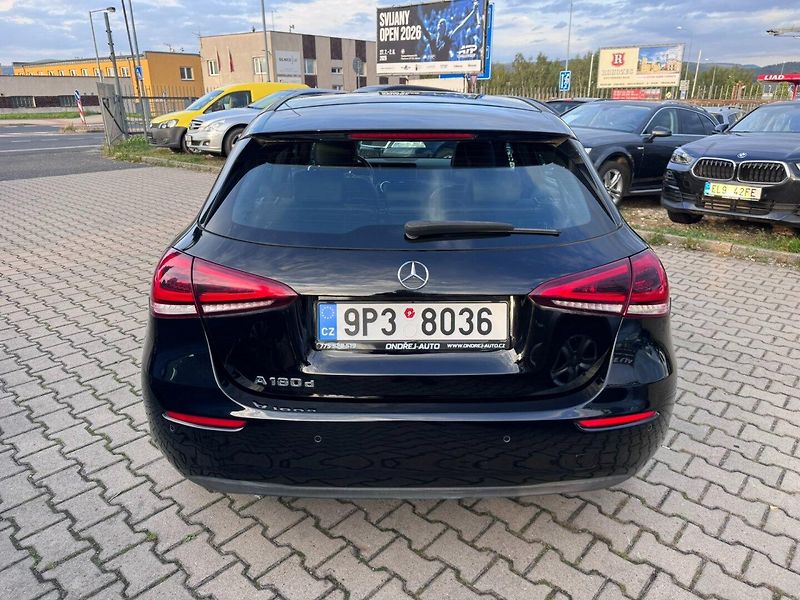 Mercedes-Benz Třídy A (2019) 180D 1,5 85 KW AUTOMAT SPORTB. - fotka 4 z 50