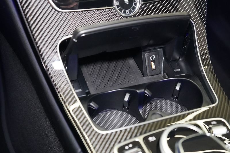 Mercedes-Benz Třídy C C43 AMG 4MATIC, Ventilace, HUD - fotka 39 z 47
