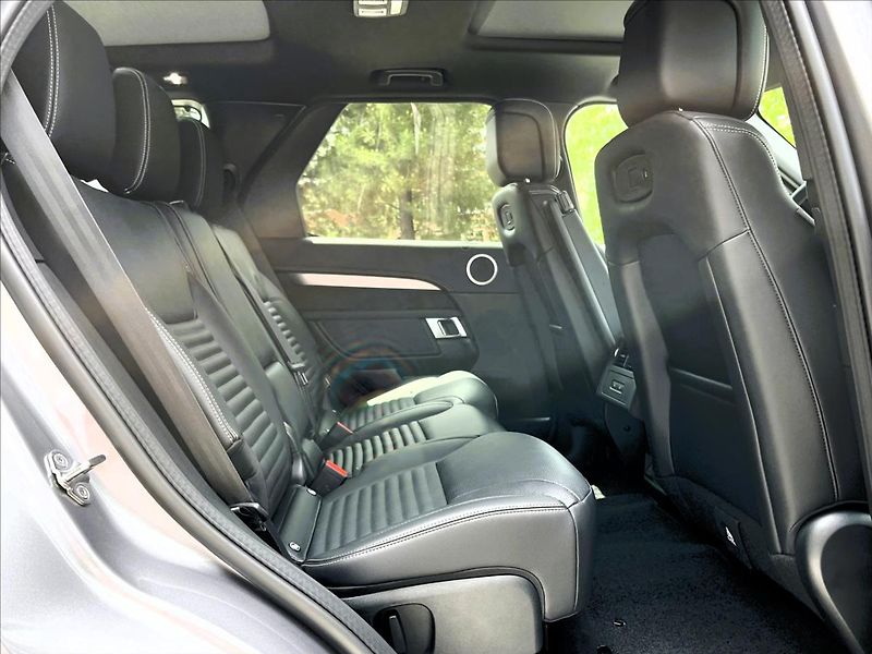 Land Rover Discovery (2026) 3,0 D250 LANDMARK AWD* - fotka 29 z 32