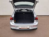 Volkswagen Golf (2022) LIFE 1.5 TSI / 96 kW M6 - náhled 25