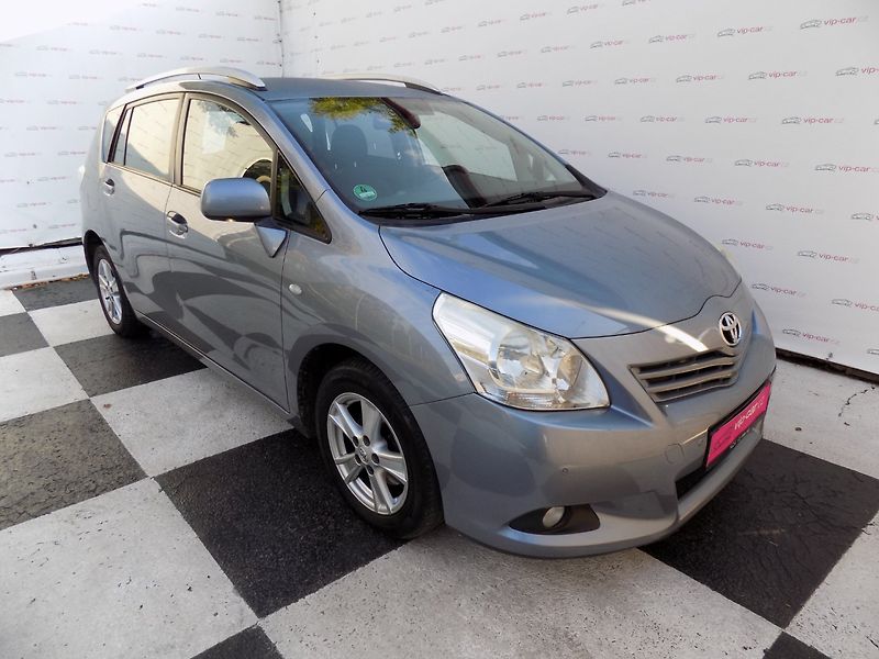 Toyota Verso (2013) 2.0 D-4D/1.Maj.ČR/keyless-go/ - fotka 5 z 47