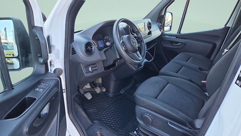 Mercedes-Benz Sprinter 317 CDI/L VELKÁ VÝBAVA - fotka 9 z 20