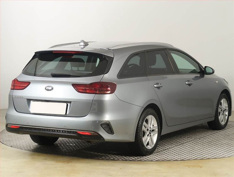 Kia Ceed (2021) Spin 1.5 T-GDI, ČR,1.maj - fotka 5 z 19