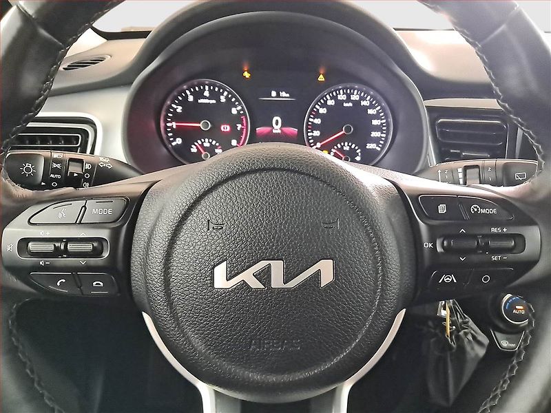 Kia Stonic (2023) Exclusive 1.0 T-GDI, EXCLUSIVE - fotka 23 z 26