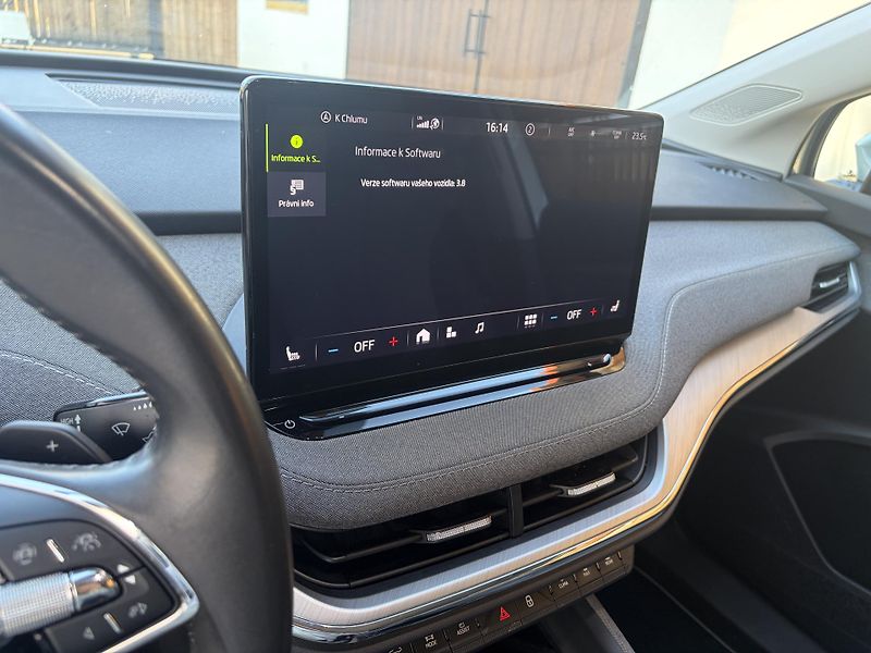 Škoda Enyaq (2021) 60, Arctic, 132kw - fotka 7 z 11