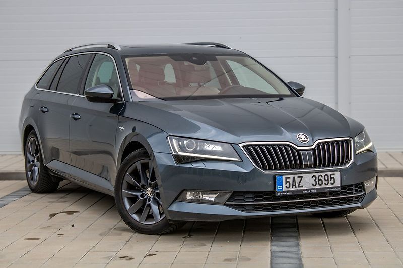 Škoda Superb Laurin Klement - fotka 3 z 44
