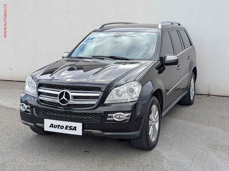 Mercedes-Benz GL (2009) 3.0 CDi GL320 4MATIC, ČR, AT - fotka 3 z 16