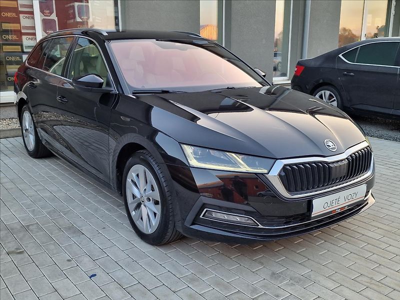 Škoda Octavia 2.0TDI 110kW DSG Style, 1.Maj. - fotka 3 z 50