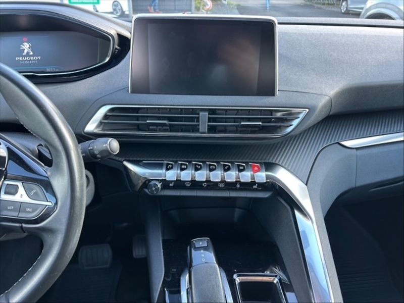 Peugeot 3008 1,5 BHDI Allure AT - fotka 10 z 11
