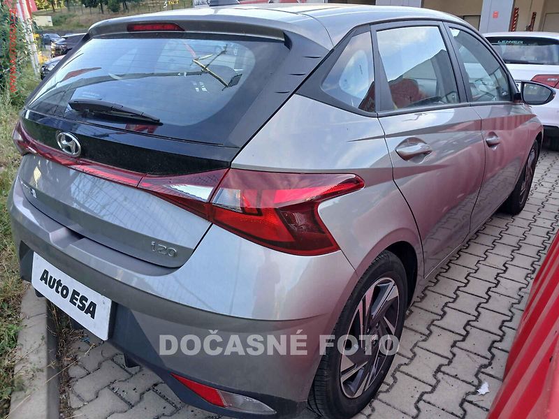 Hyundai i20 (2021) 1.2i, ČR - fotka 2 z 3