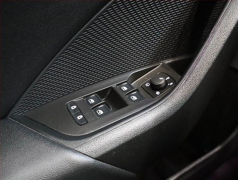 Škoda Octavia (2023) 2.0 TDI - fotka 18 z 22