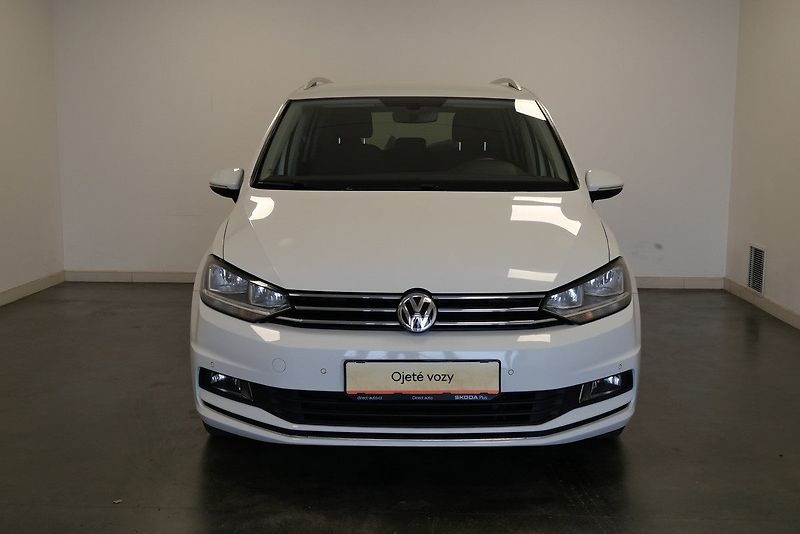 Volkswagen Touran - fotka 4 z 22