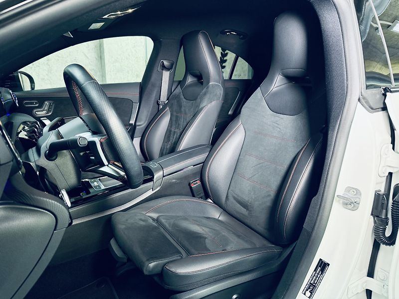 Mercedes-Benz CLA (2023) 180*AMG*KEYLESS*KAMERA*CZ - fotka 17 z 40