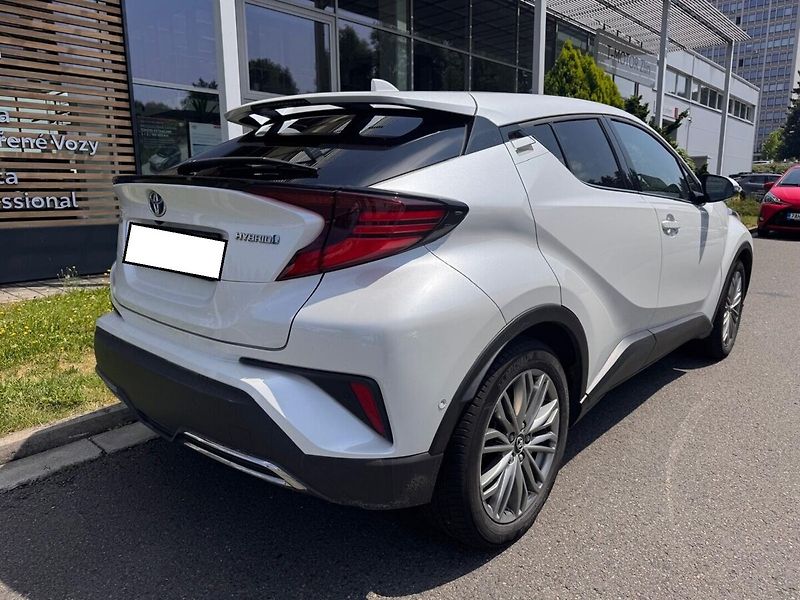 Toyota C-HR 2.0 Executive - fotka 3 z 13