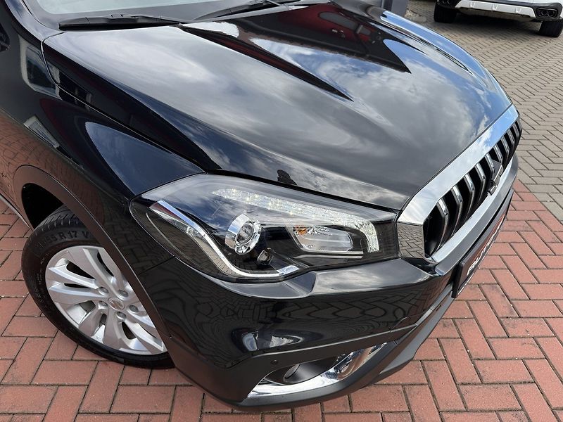 Suzuki SX4 S-Cross (2017) 1.4i BoosterJet LED Kamera - fotka 38 z 49