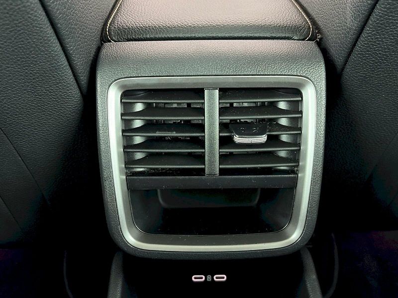 Škoda Octavia (2025) DSG 1.5TSI 110kW Top Selection - fotka 26 z 30