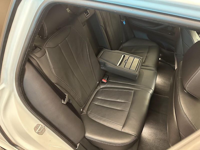 BMW X5 (2017) M50I X-Drive CZ Softclose - fotka 14 z 26