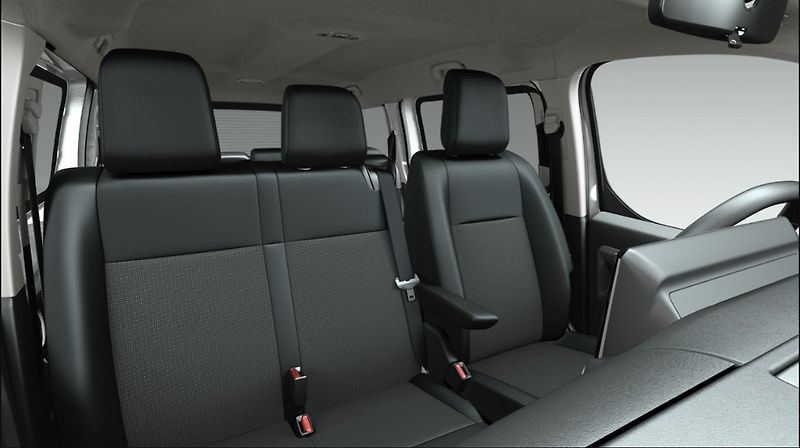 Opel Zafira (2026) Edition XL 2.2 150k MT6-9 míst - fotka 5 z 11