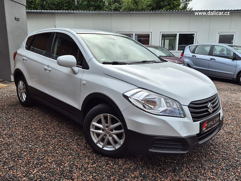 Suzuki SX4 S-Cross (2014) 1.6VVT 88KW CLUB Tažné - fotka 5 z 53
