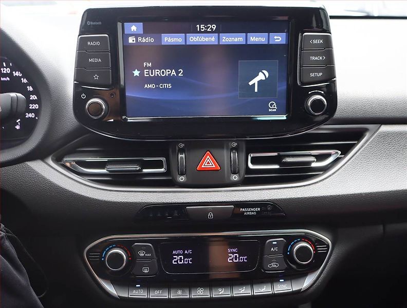 Hyundai i30 (2021) Family Comfort 1.6 CRDi - fotka 12 z 22