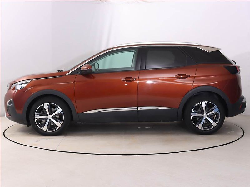 Peugeot 3008 (2019) 1.2 PureTech, Automat - fotka 3 z 21